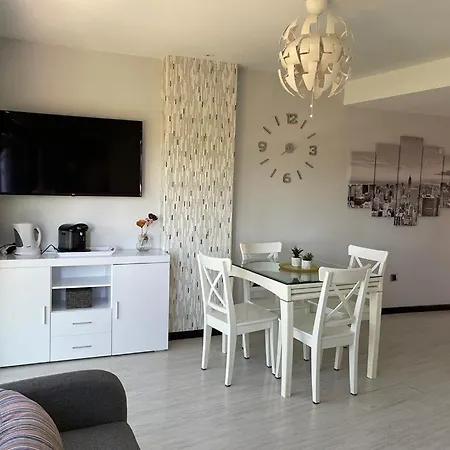Tecnocordoba Ii Aparcamiento Privado Gratuito Y Piscina Apartamento